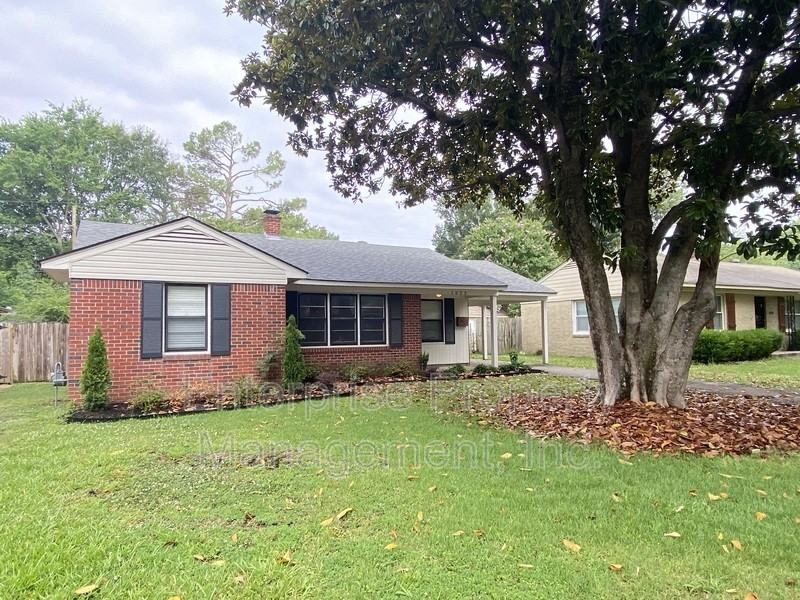 1623 Delmont Road - Photo 7 of 29