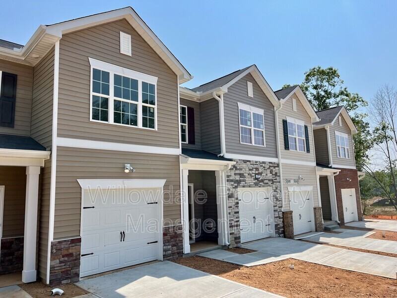 257 David Hill Dr - Photo 2 of 23