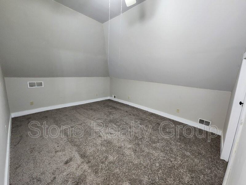 22 Blakely Ave #B - Photo 6 of 10