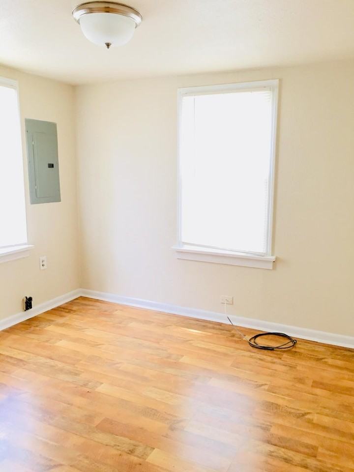 321 Vernon Street #1 - Photo 4 of 9