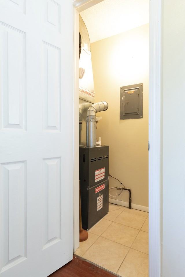 1303 N Logan Ave #7 - Photo 5 of 12