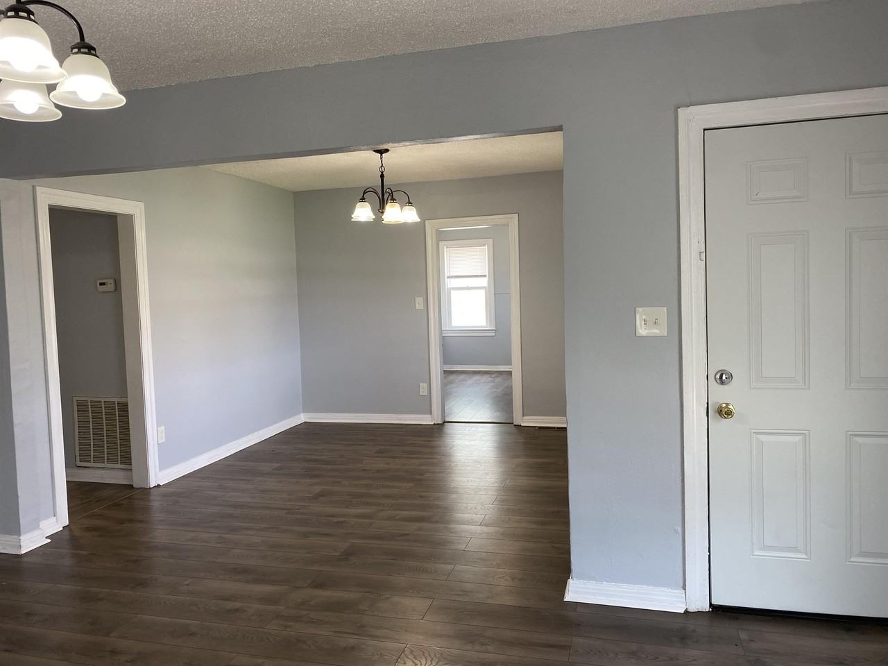 632 Sw 44th St #1 - Photo 3 of 18