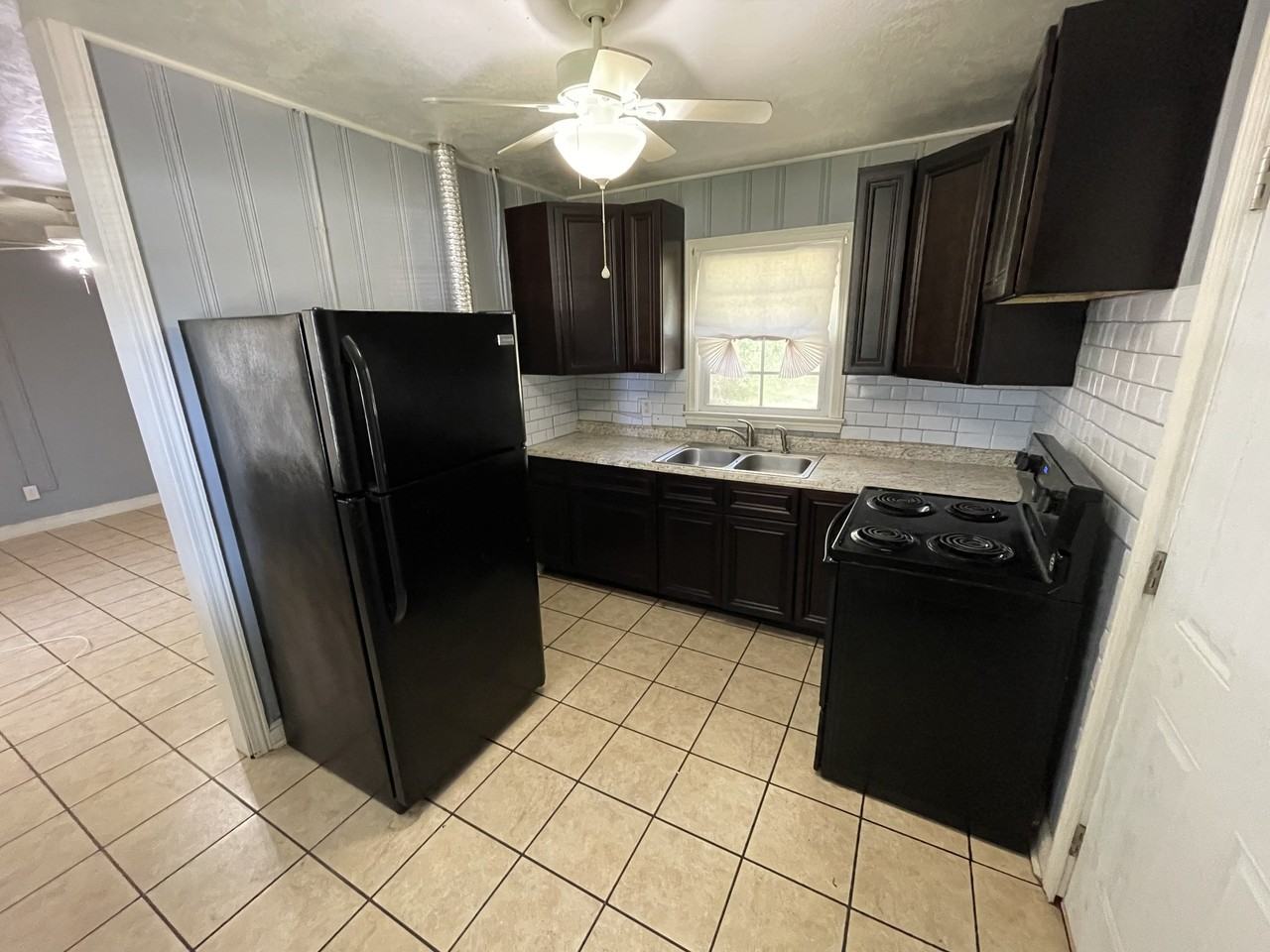 817 W Marion St #1 - Photo 6 of 7