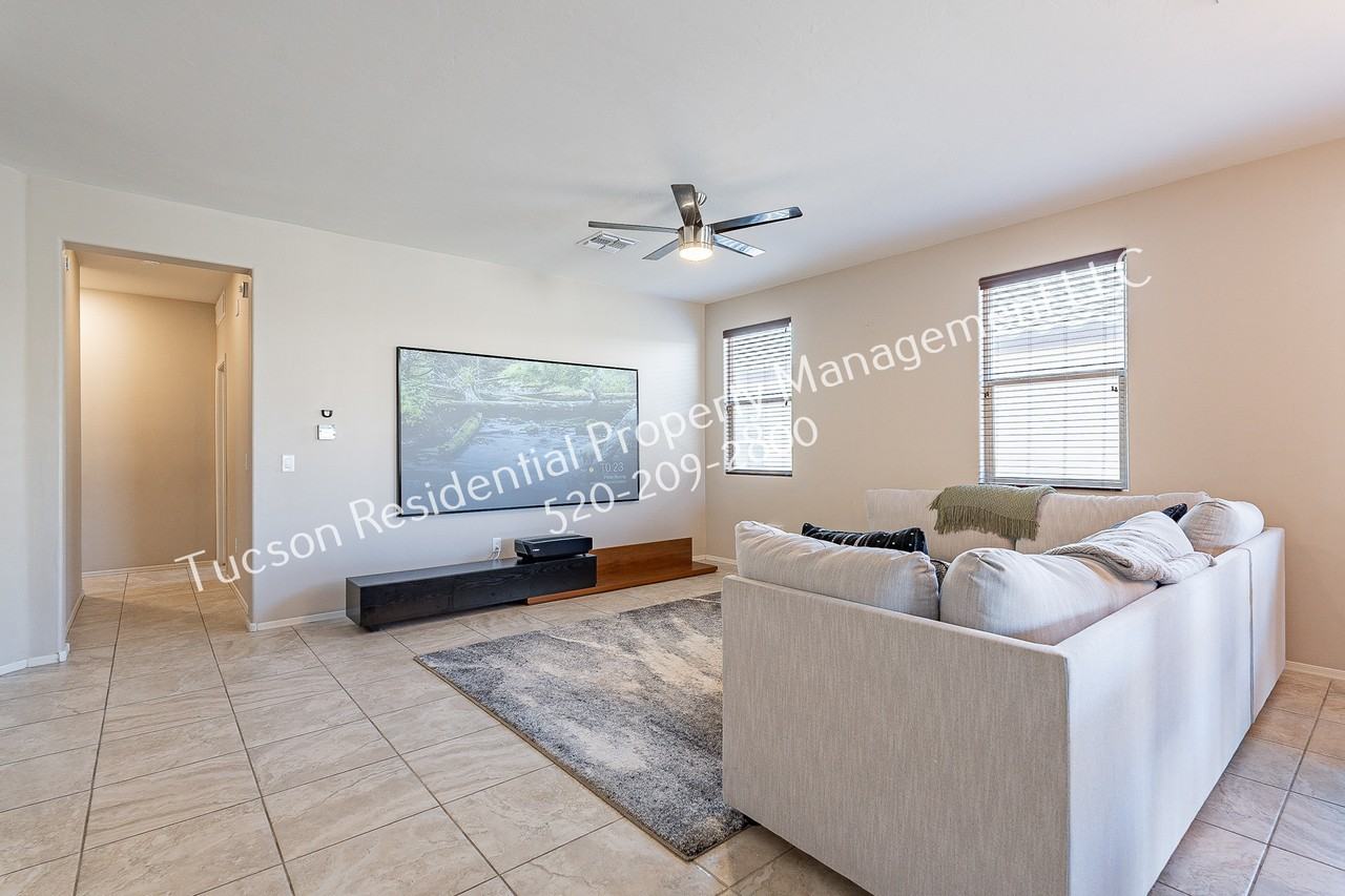 9578 South Trapper Ridge Drive #1 - Photo 4 of 32