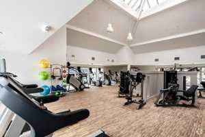 featured image of 1699 E Washington St