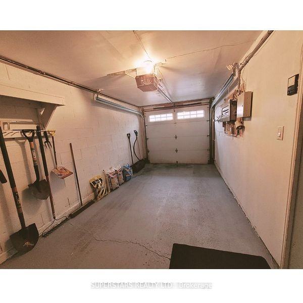 96 Sufi Crescent - Photo 3 of 14