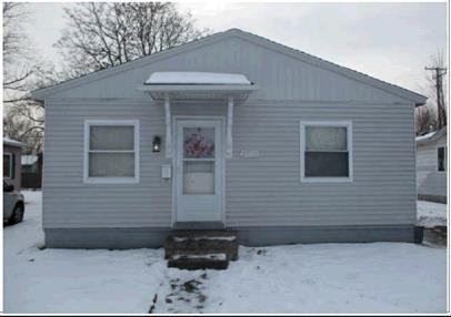 2720 Vanness St - Photo 3 of 4