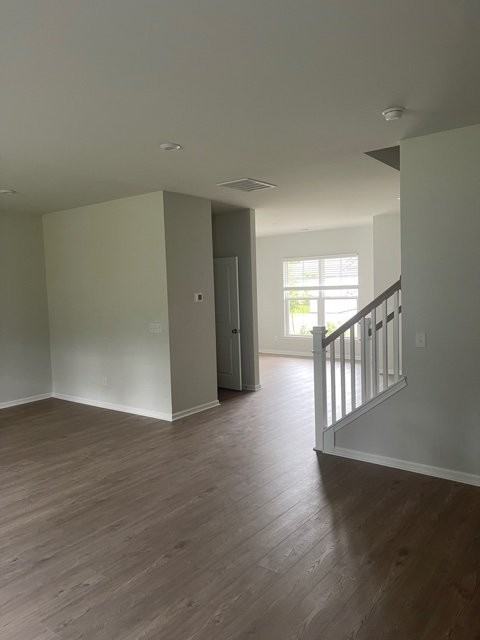 90 Raines Way - Photo 3 of 35