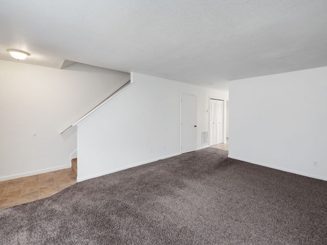 Pershing Pointe Townhomes - Photo 2 of 9