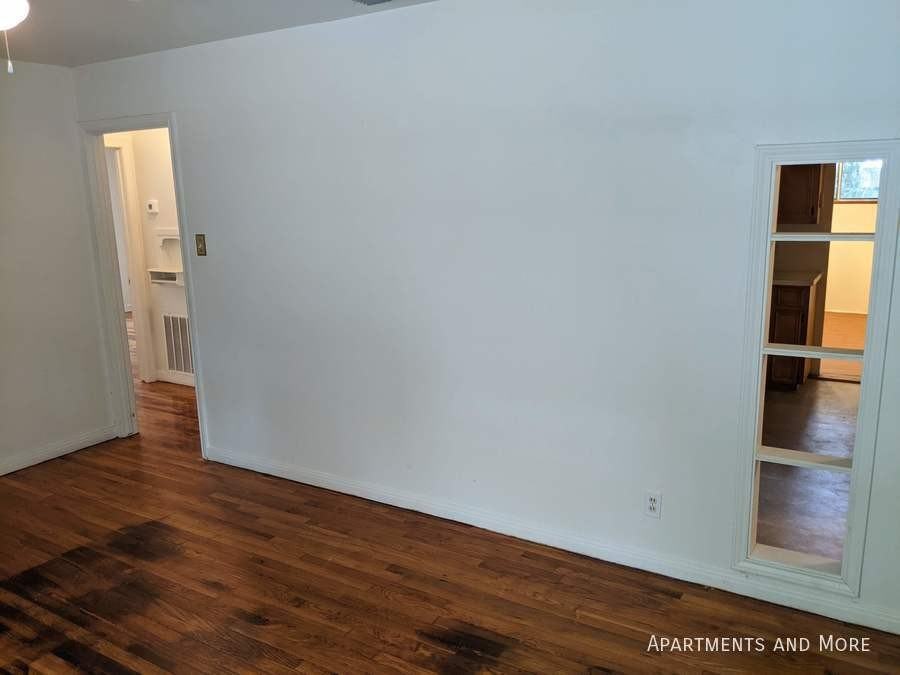 915 Cheatham St - Photo 3 of 21