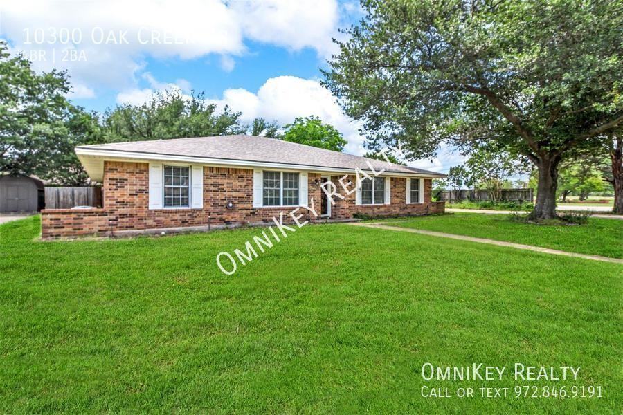 10300 Oak Creek Dr - Photo 2 of 34