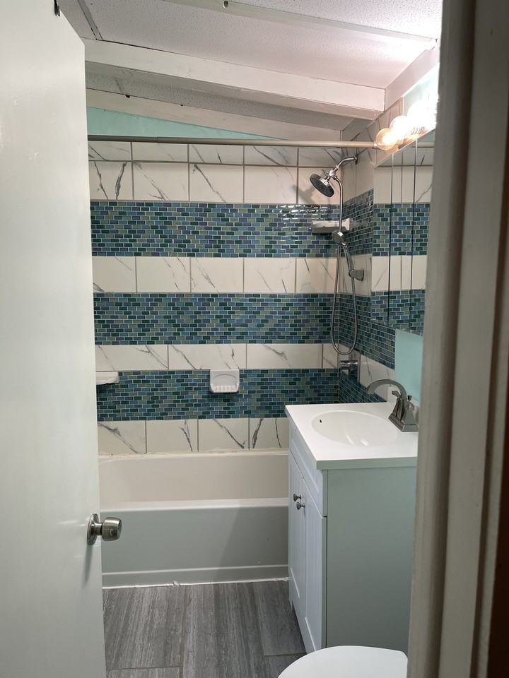 629 Gettysburg St #1 - Photo 2 of 5