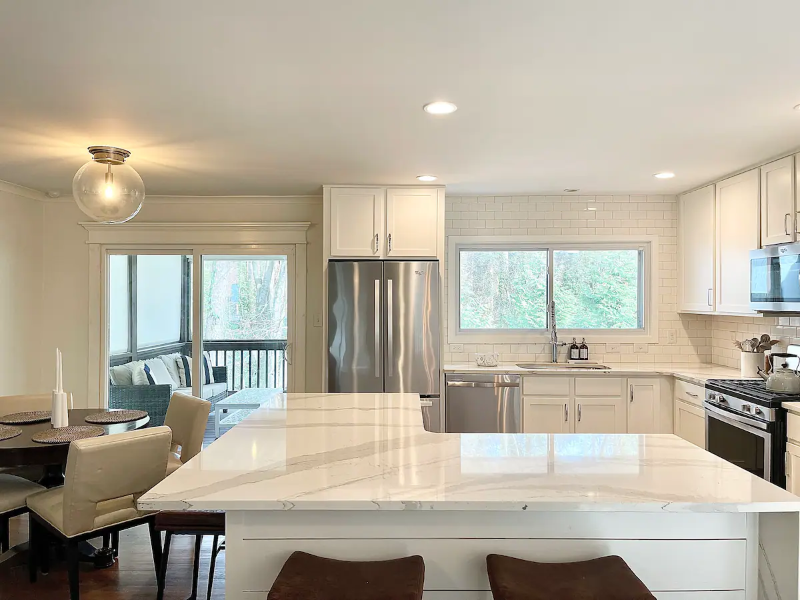 3807 Admiral Dr - Photo 6 of 40