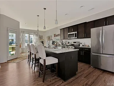 10504 Marions Way - Photo 3 of 13