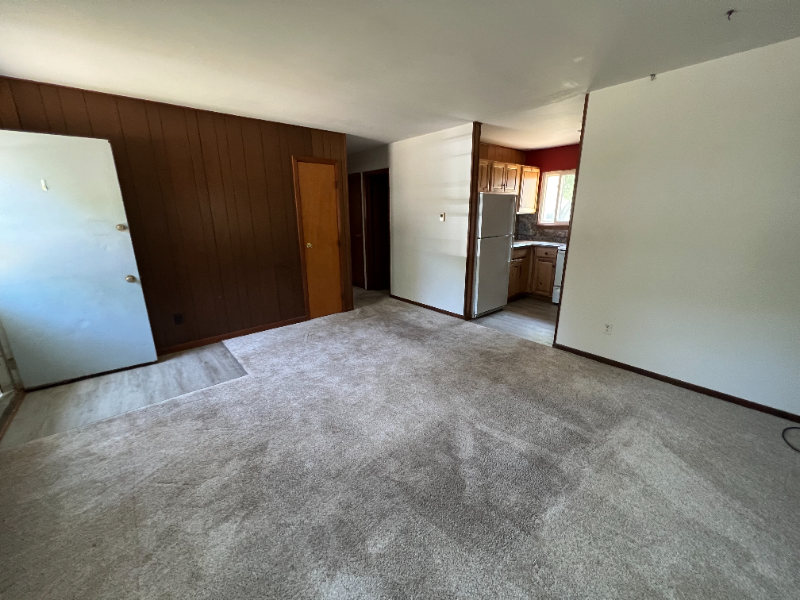 1309 Robert St - Photo 3 of 14