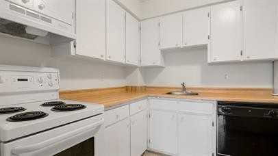 Dunhill Apartments - Photo 2 of 24