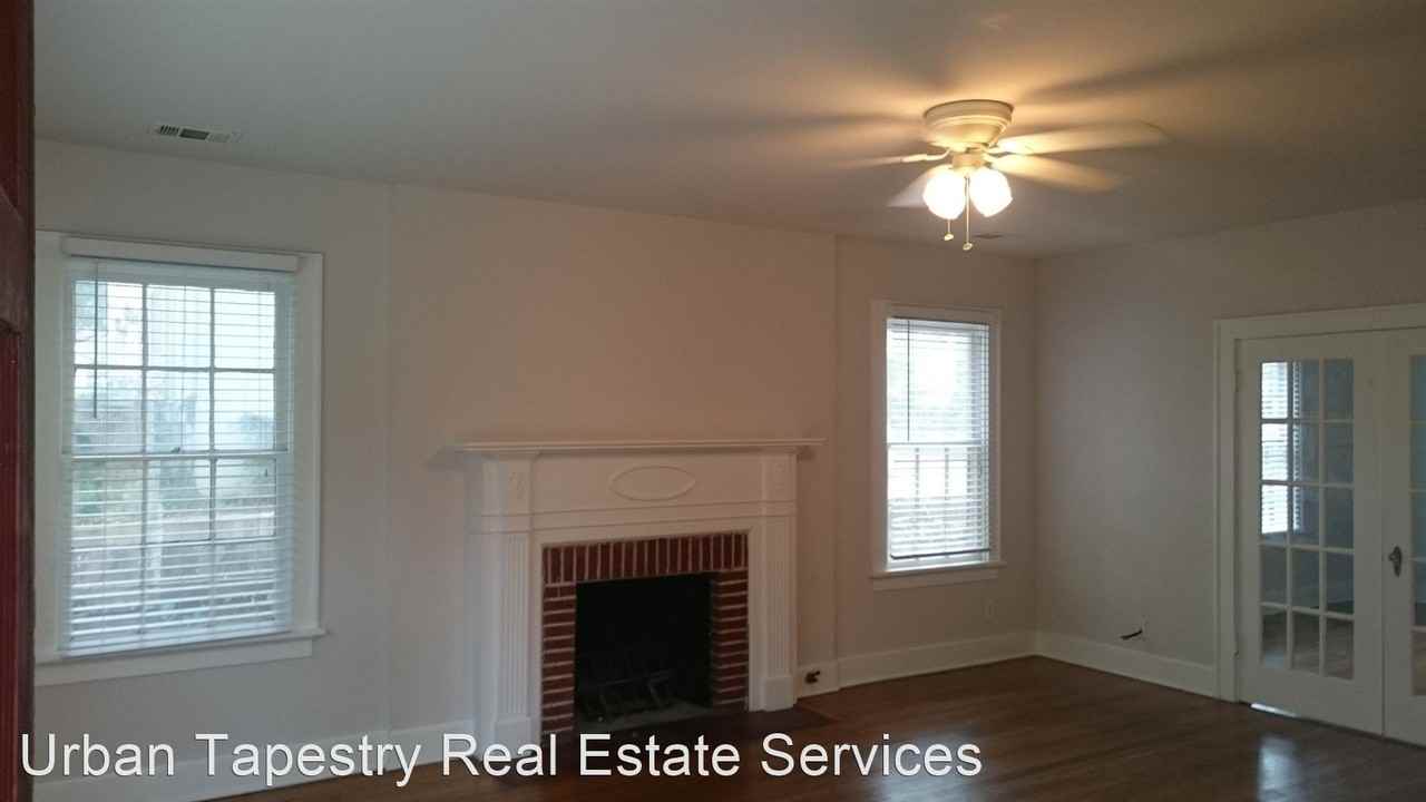 1915 Robbins Pl - Photo 2 of 10
