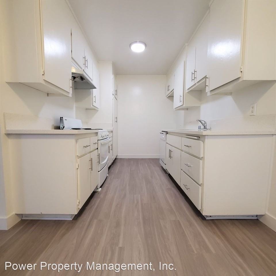 712 S. Fir Ave. - Photo 3 of 10