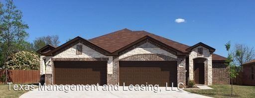 3737 Vista Cove Dr