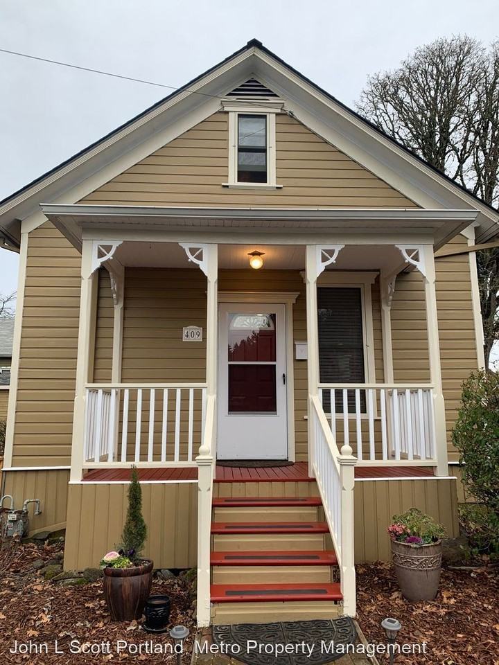 409 S 1st St - Photo 2 of 13