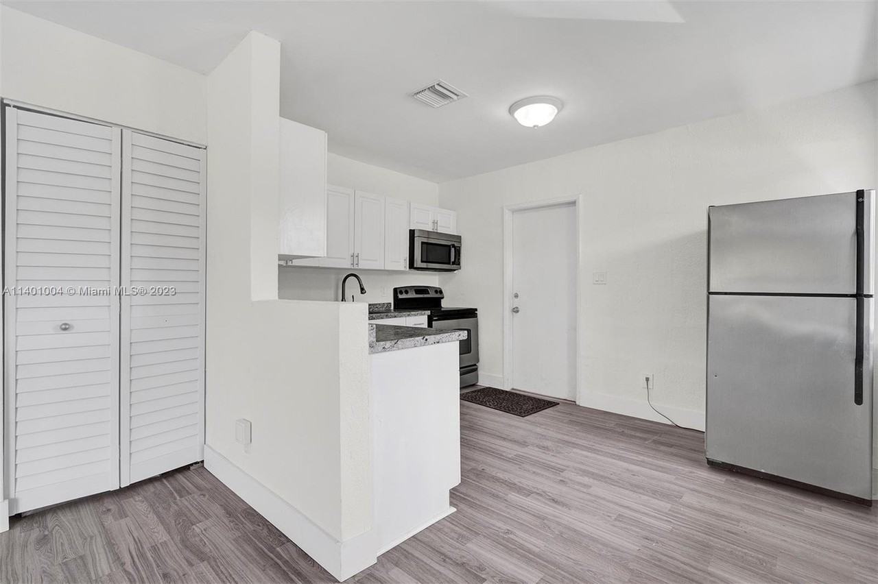 2840 Nw 8th St #2840 - Photo 2 of 8