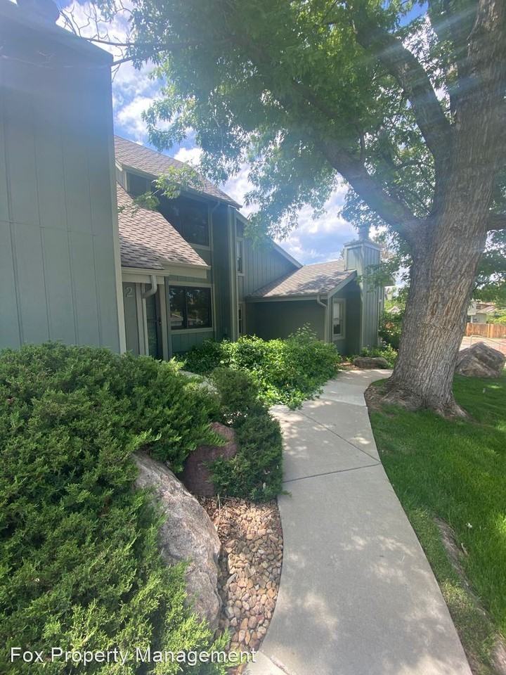 2 Benthaven Pl - Photo 2 of 45