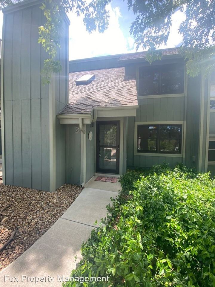 2 Benthaven Pl - Photo 3 of 45