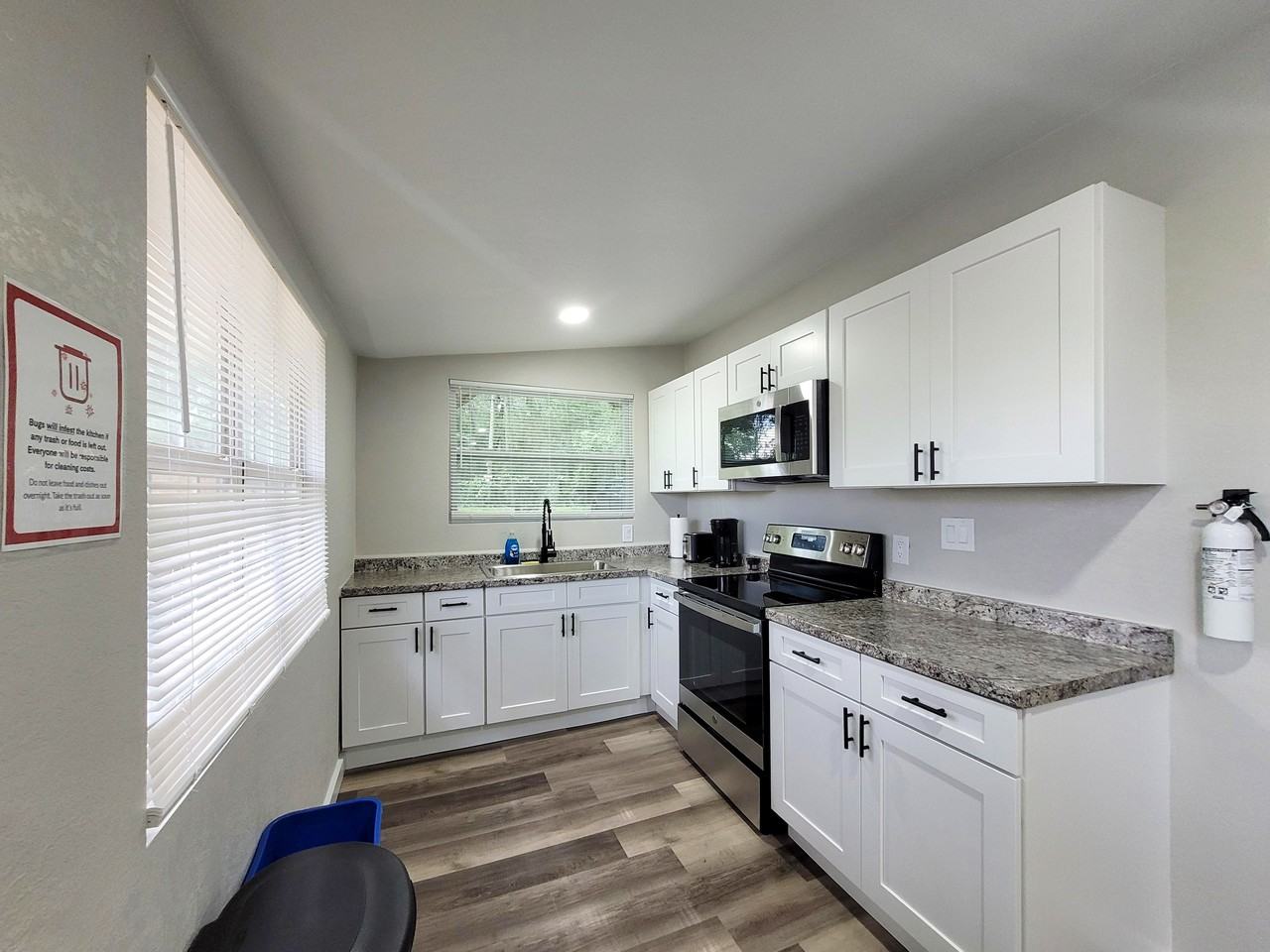 Se 15th St - Photo 6 of 11