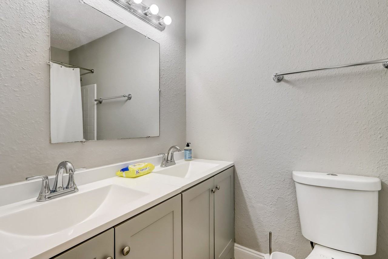 Harbor View Dr - Photo 4 of 7