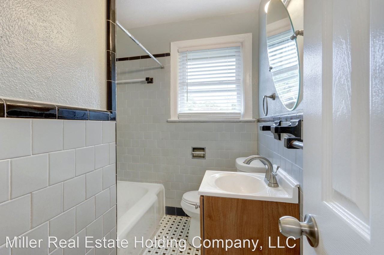 2305 Louisiana Ave - Photo 2 of 44