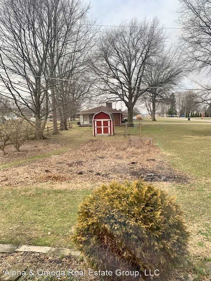 11 Windemere Dr - Photo 3 of 14