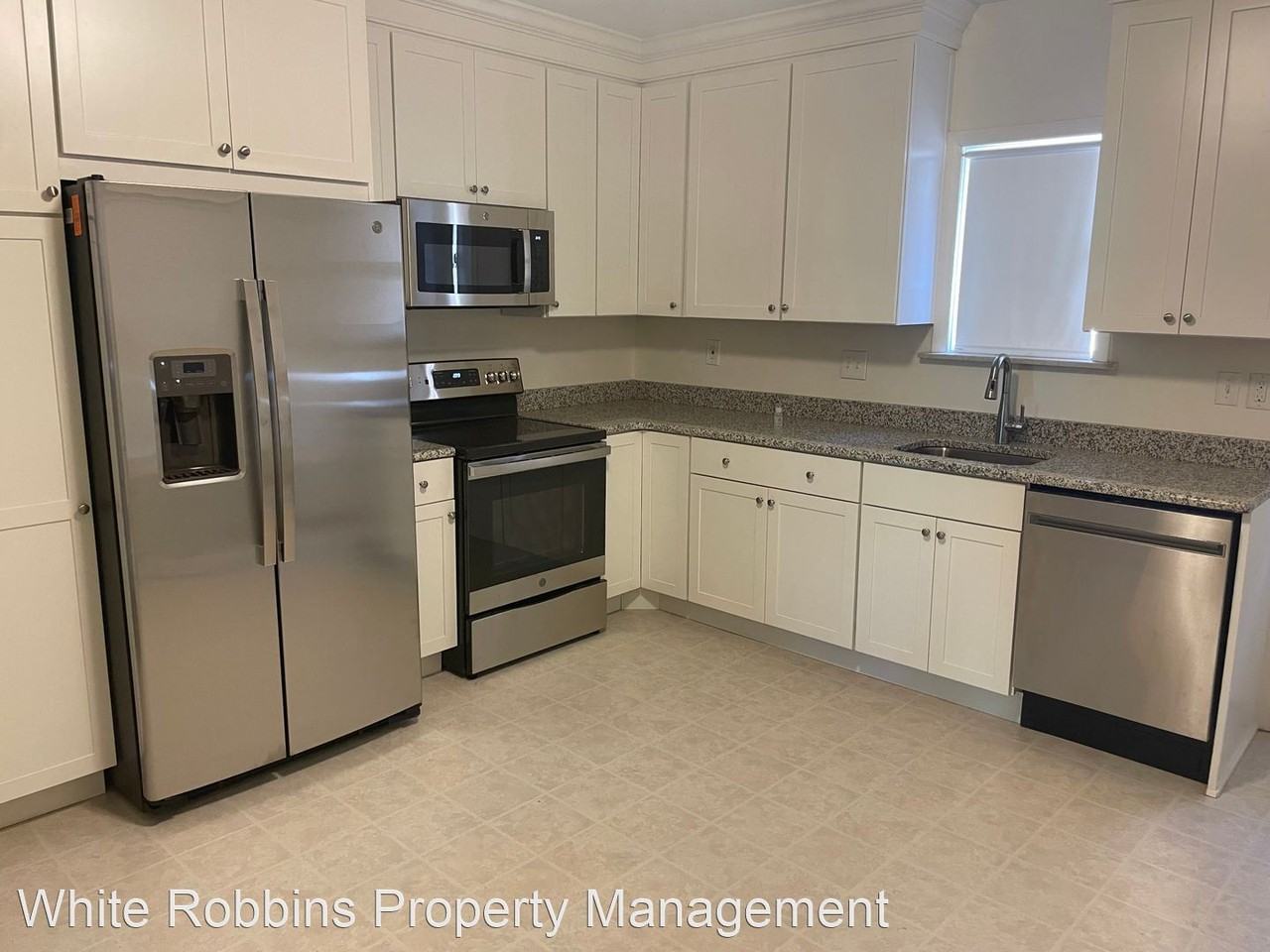 832 N Union St - Photo 3 of 17