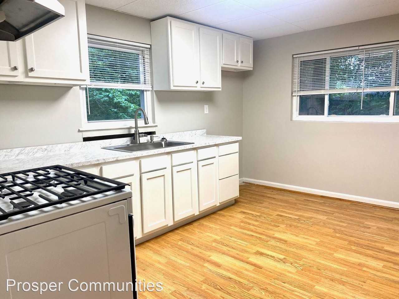 113 N Third St - Photo 3 of 11