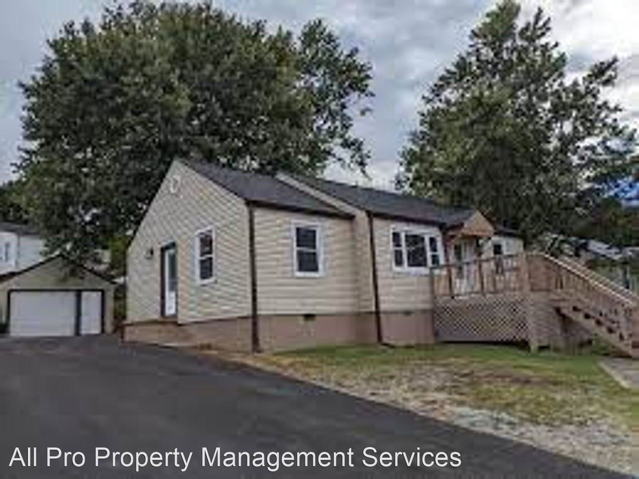 628 Algonquin Dr - Photo 2 of 15