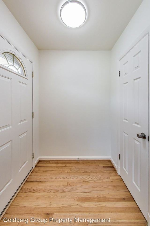 906 Snider Ln - Photo 2 of 50