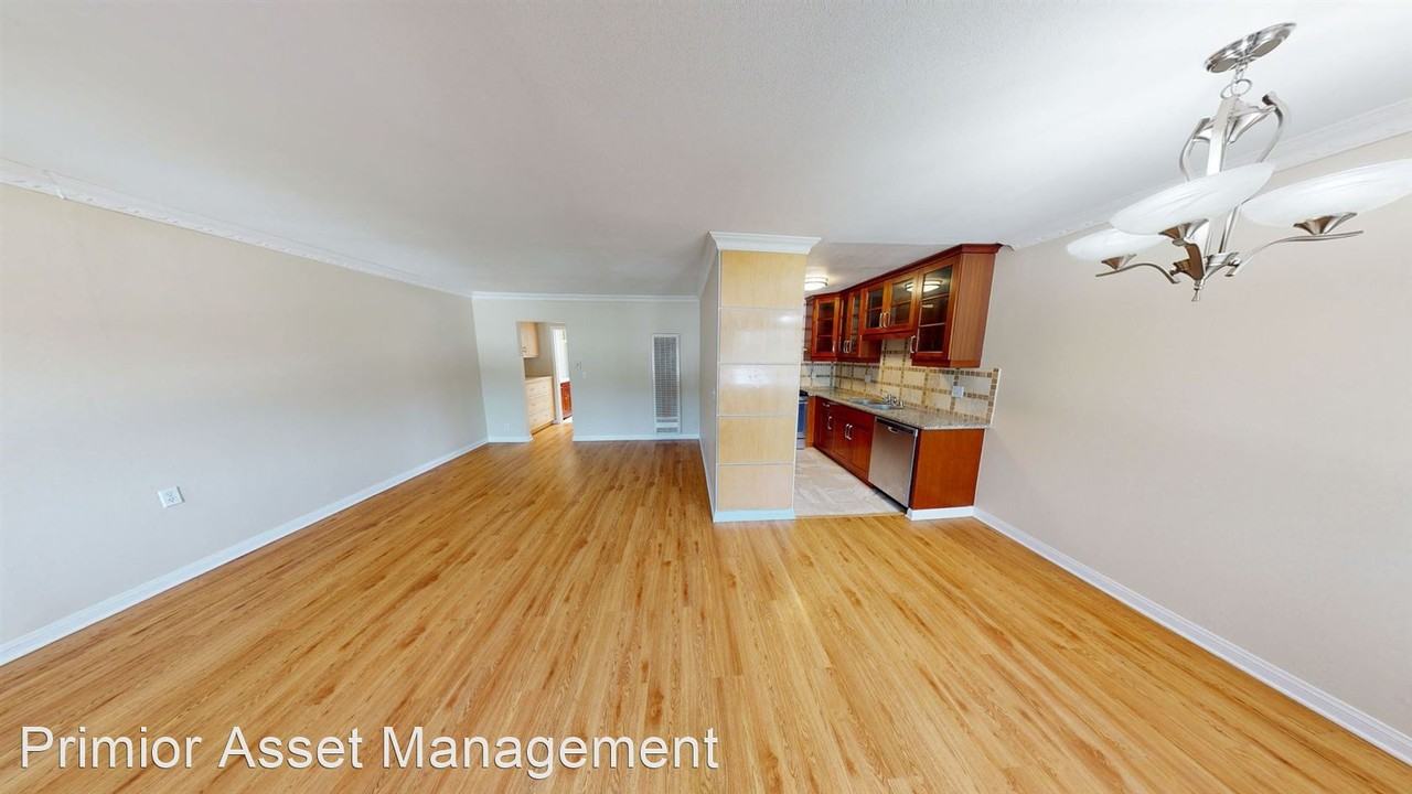 3220 Altura Ave #303 - Photo 2 of 18