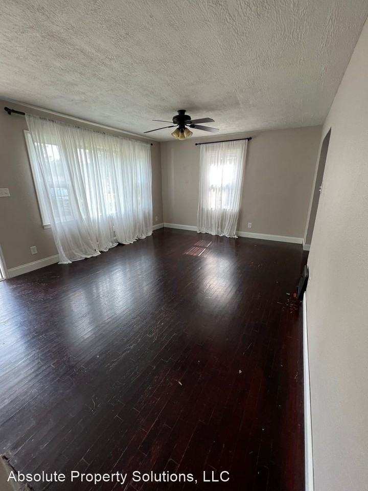 2447 E Kirkwood St - Photo 3 of 23