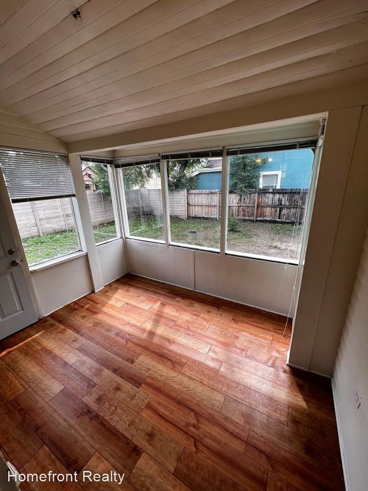 1709 W Colorado Ave - Photo 3 of 10