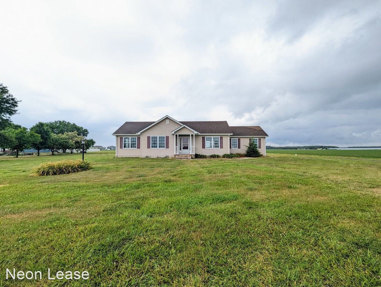 5699 Ray Rd - Photo 2 of 28