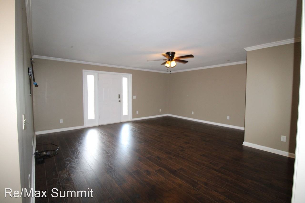 695 E Brewington Rd - Photo 2 of 20