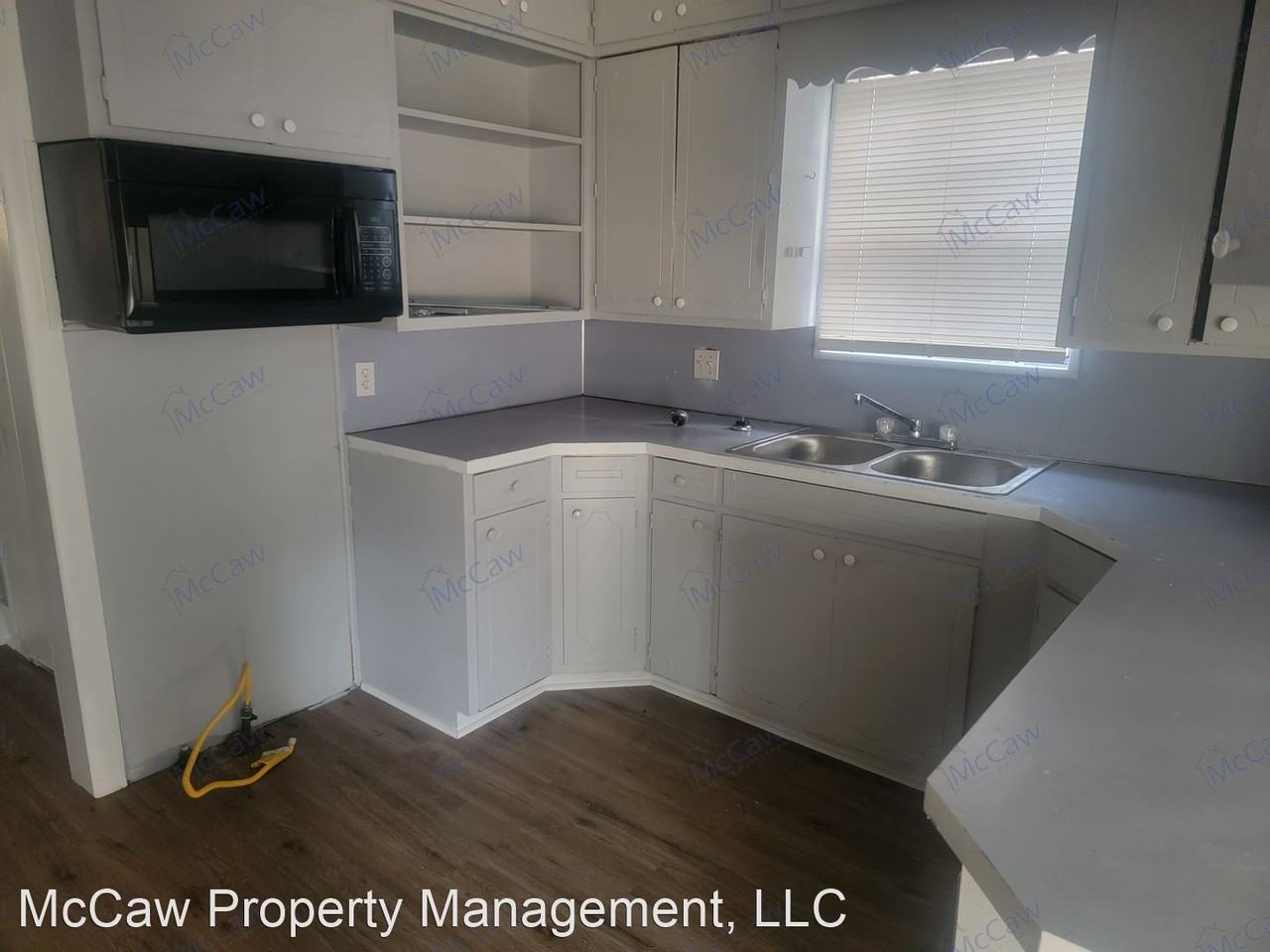 1203 Polk St - Photo 3 of 9