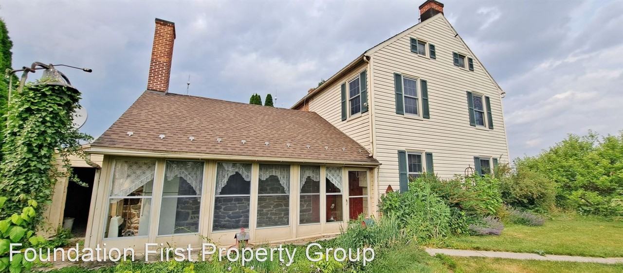 326 Sunday Dr - Photo 2 of 50