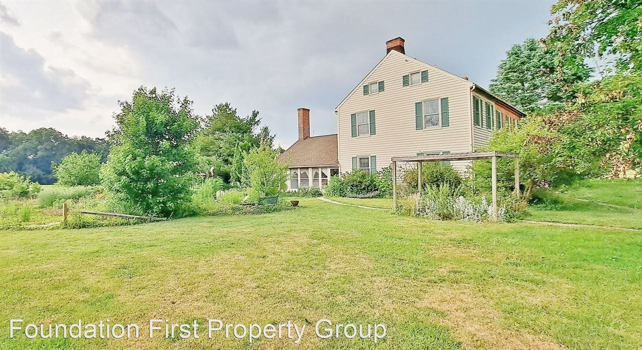 326 Sunday Dr - Photo 3 of 50