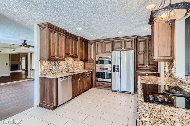 484 Sugar Ridge Ct - Photo 3 of 17