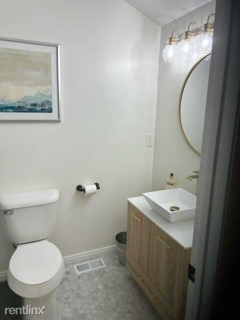 1759 E 3300 S - Photo 3 of 5