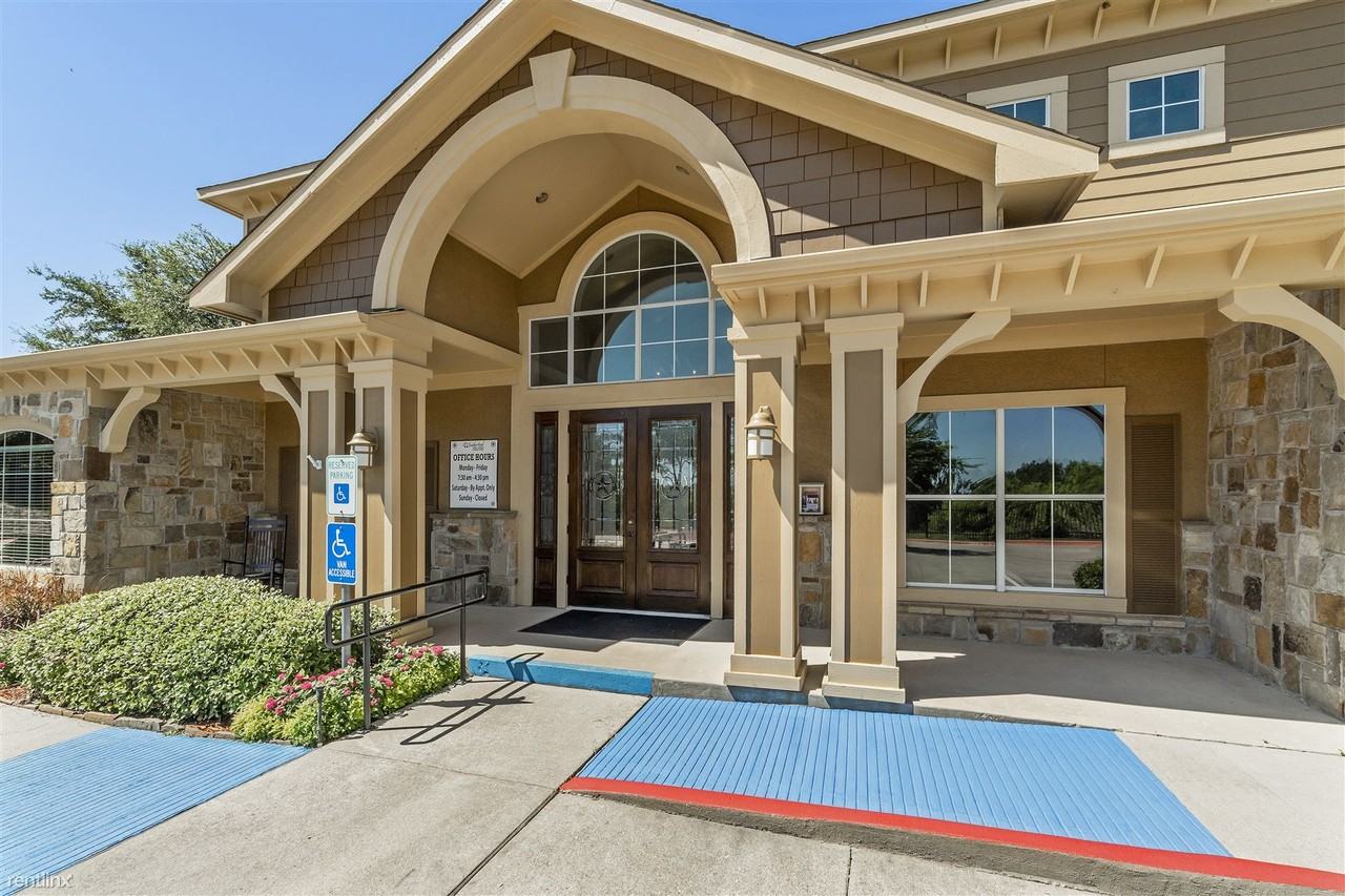 Weatherford Town Center - Photo 2 of 18