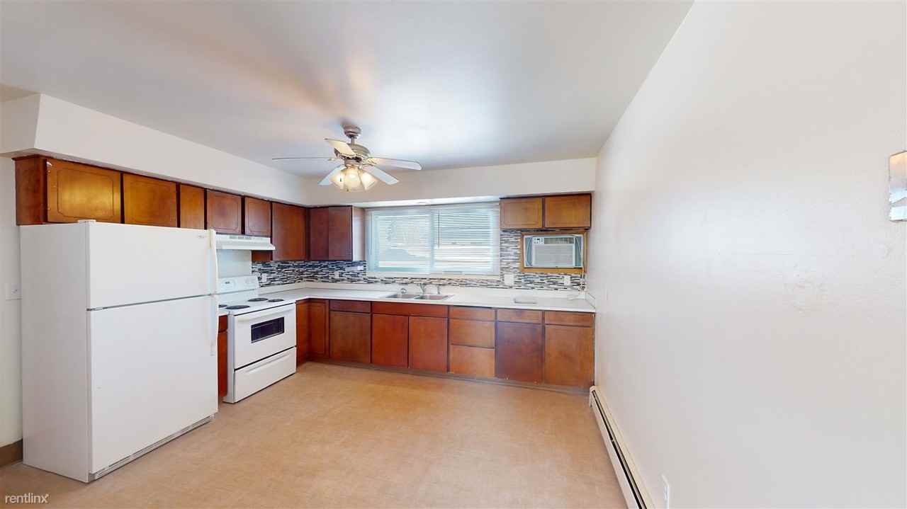 1429 N 21st St - Photo 2 of 8