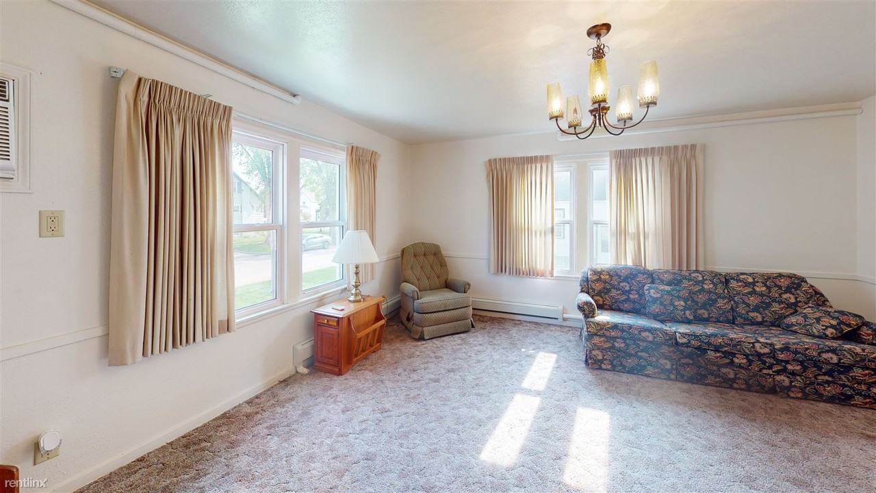 1119 E Thayer Ave Apartments in Downtown Bismarck, Bismarck, ND 58501