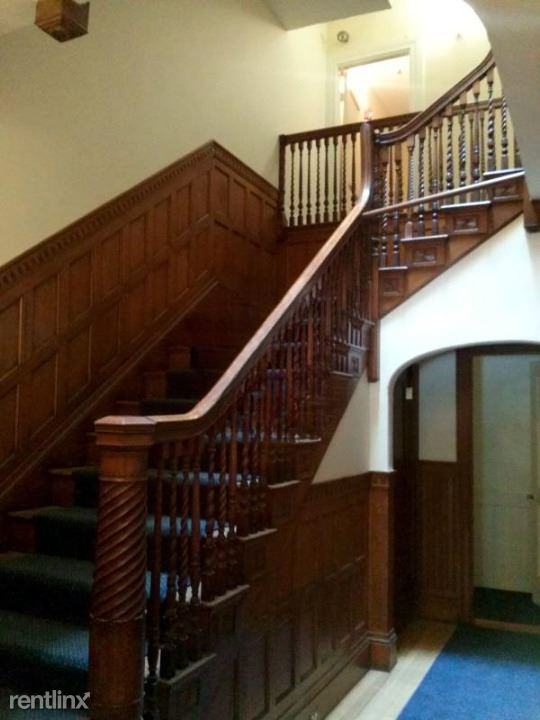 1748 Beacon St - Photo 3 of 5