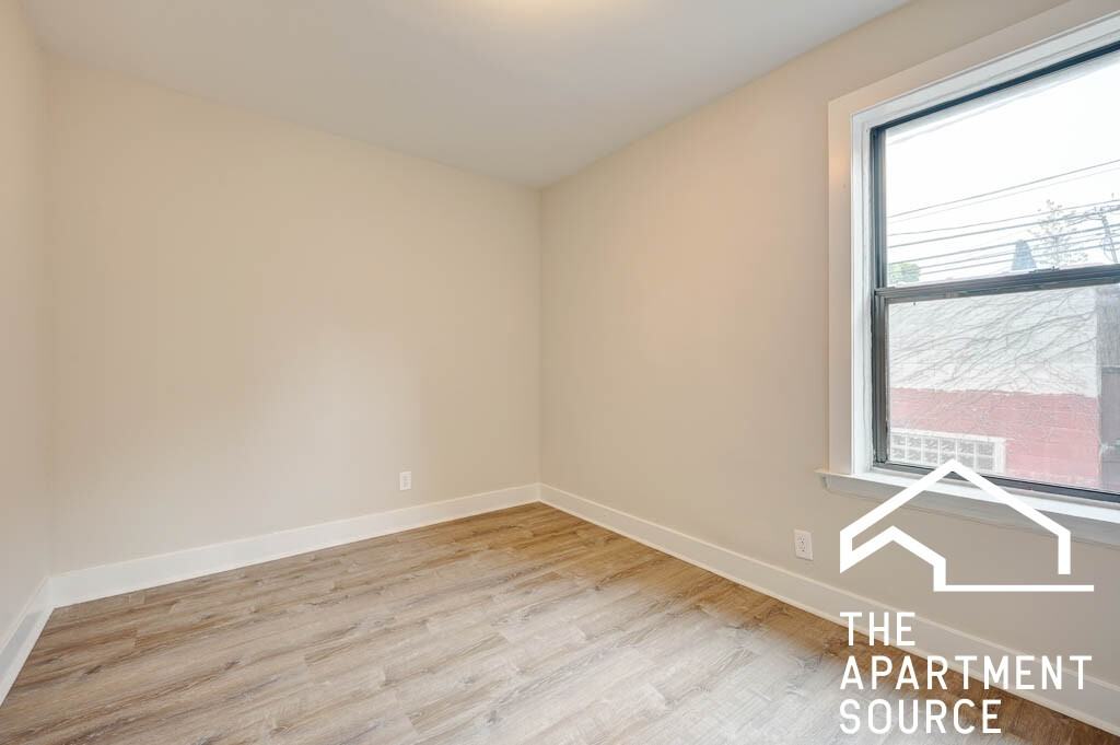 N Spaulding Ave #1A - Photo 7 of 12